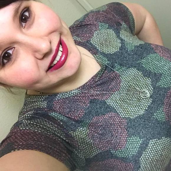 Meet your Posher, Riann - Picture 1 of 1